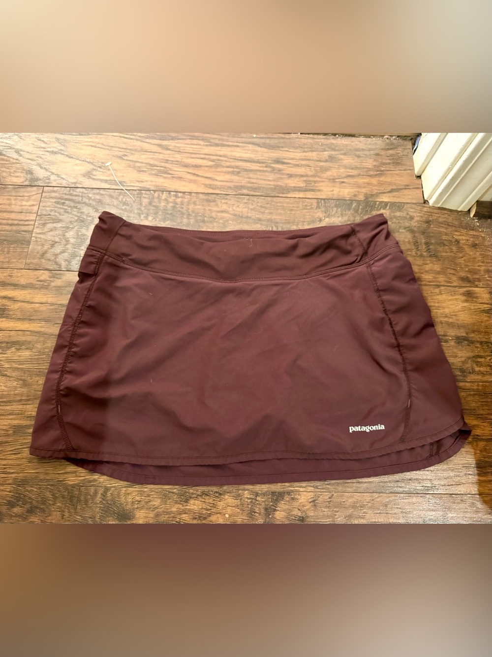 Patagonia Women's Burgundy Performance Skort / skirt size S